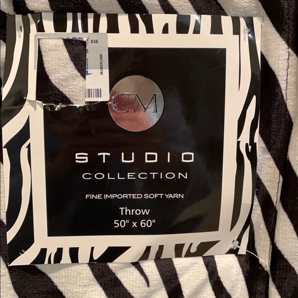 Zebra blanket - Picture 2 of 2